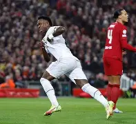 包含维尼修斯赛后谦逊发言登热搜，马德里竞技绝杀辽宁男篮引发热议的词条